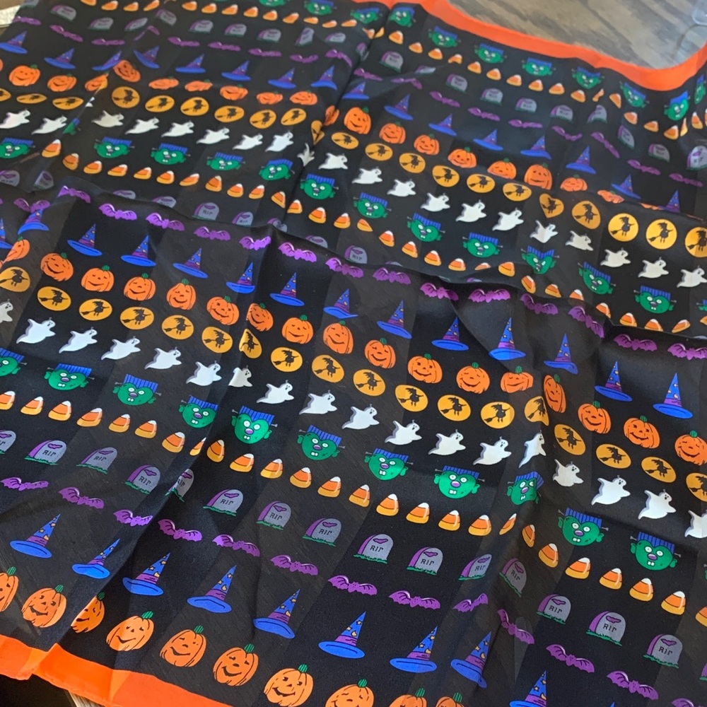 Elaine Gold silk scarf